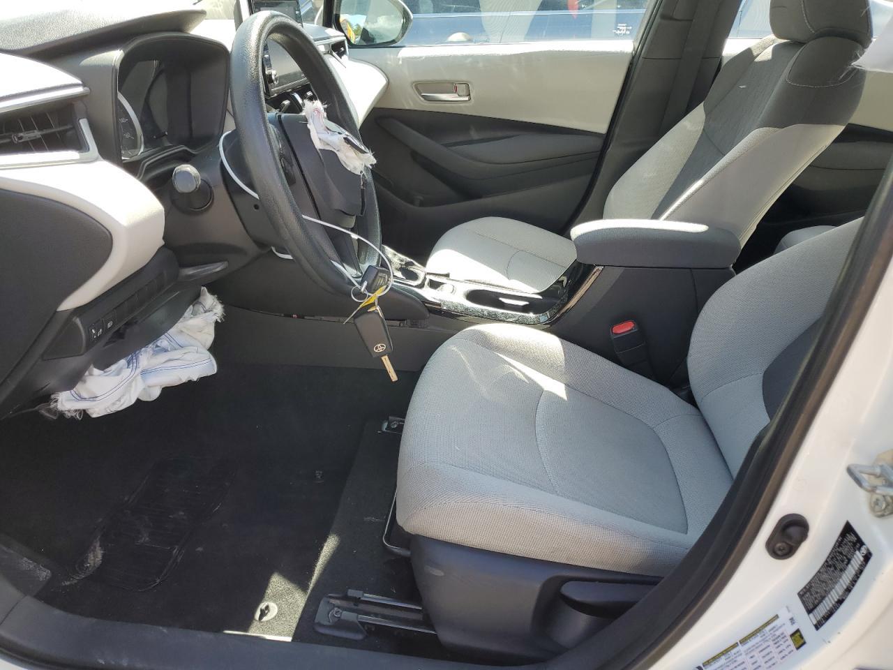 2021 TOYOTA COROLLA LE - Фото 7