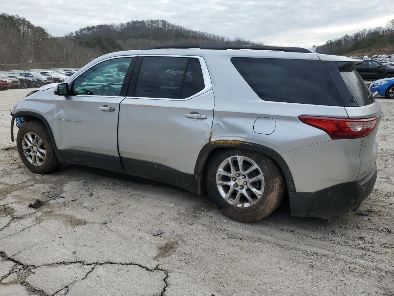2020 CHEVROLET TRAVERSE L - Фото 2