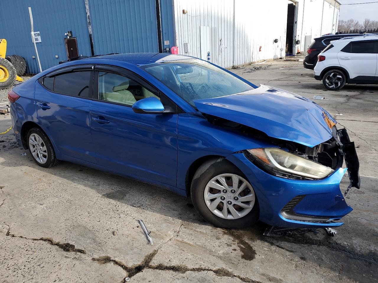 2018 HYUNDAI ELANTRA SE - Image 4