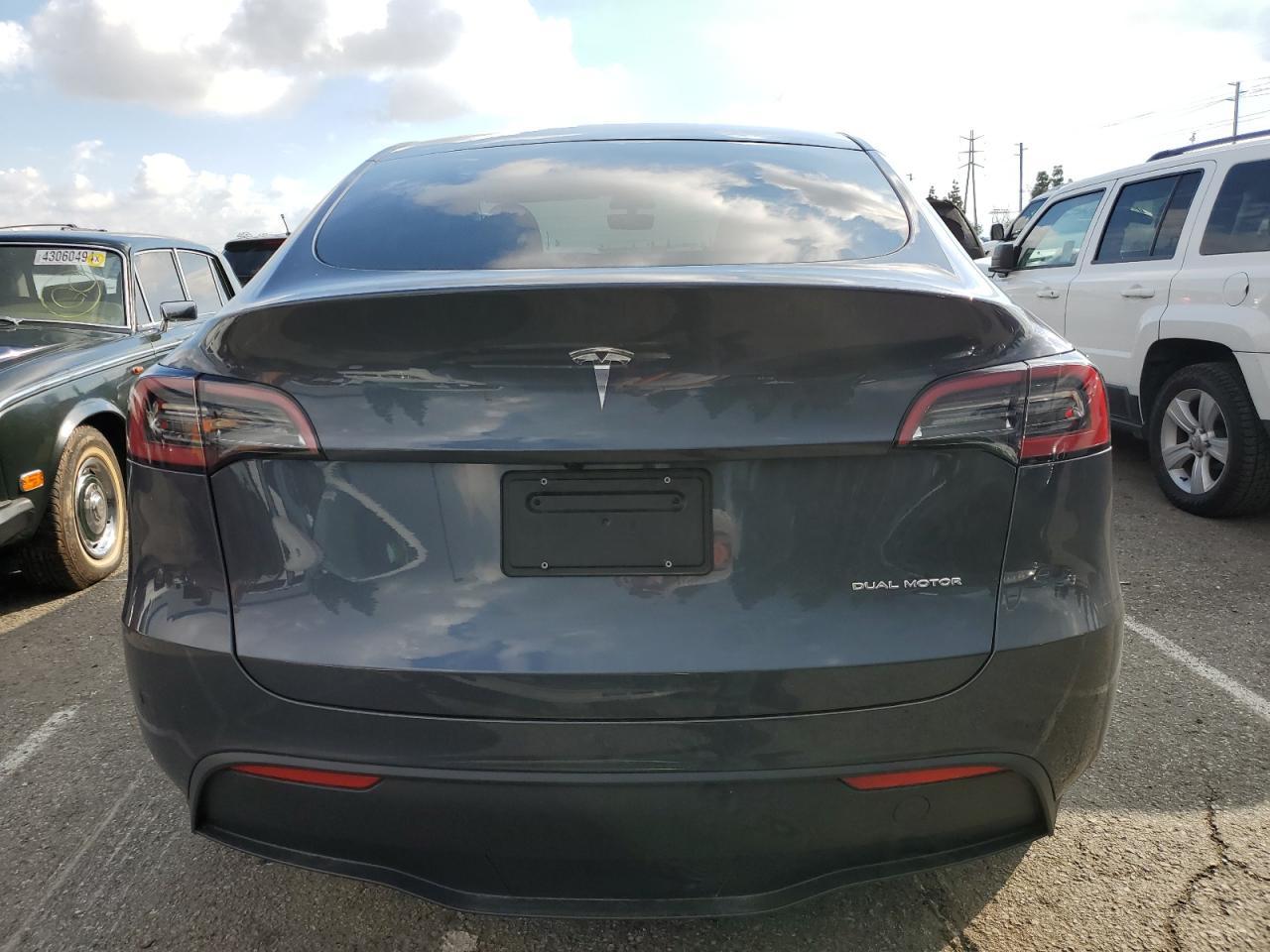 2023 TESLA MODEL Y - Фото 6
