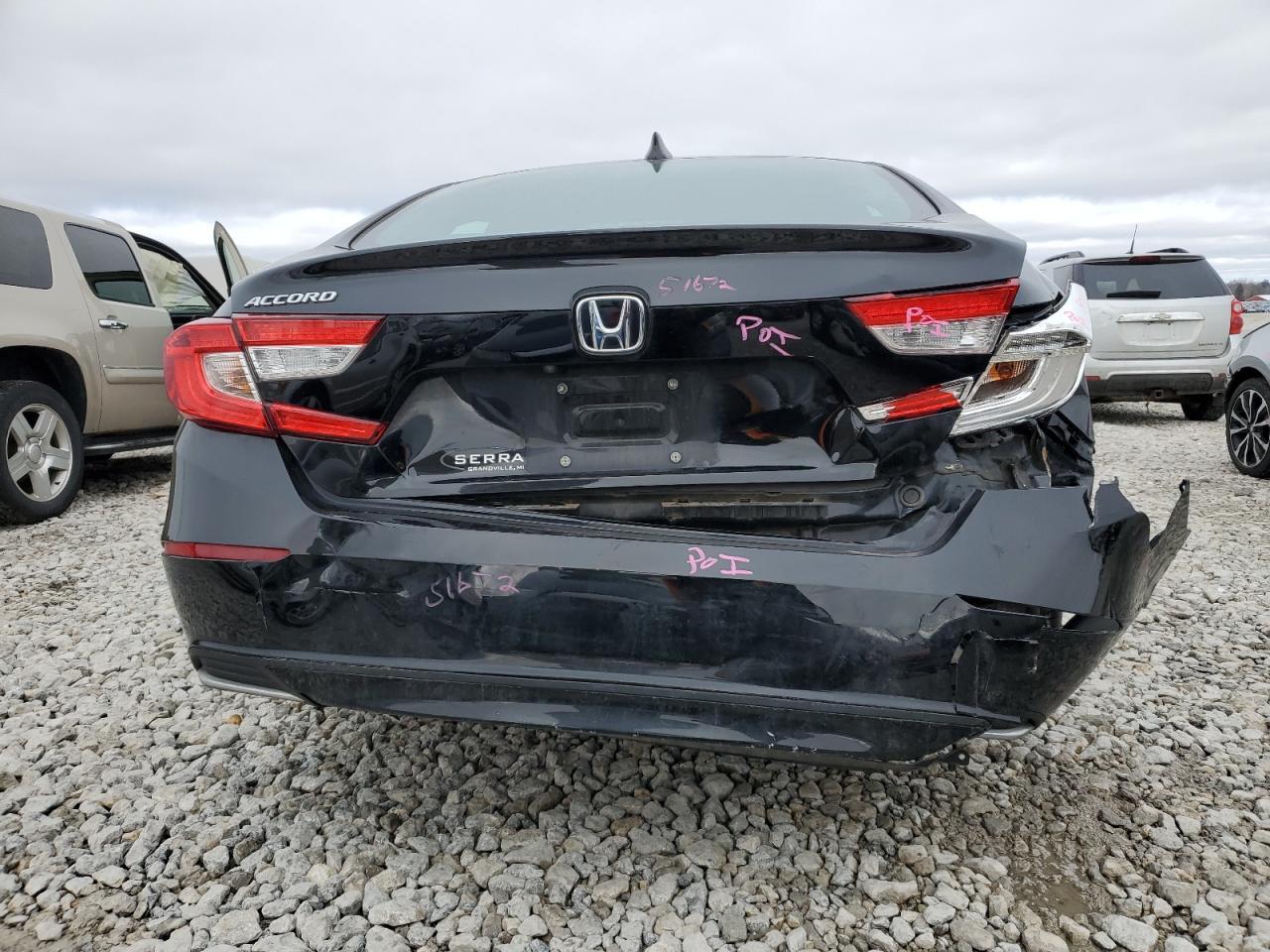 2018 HONDA ACCORD LX - Фото 6