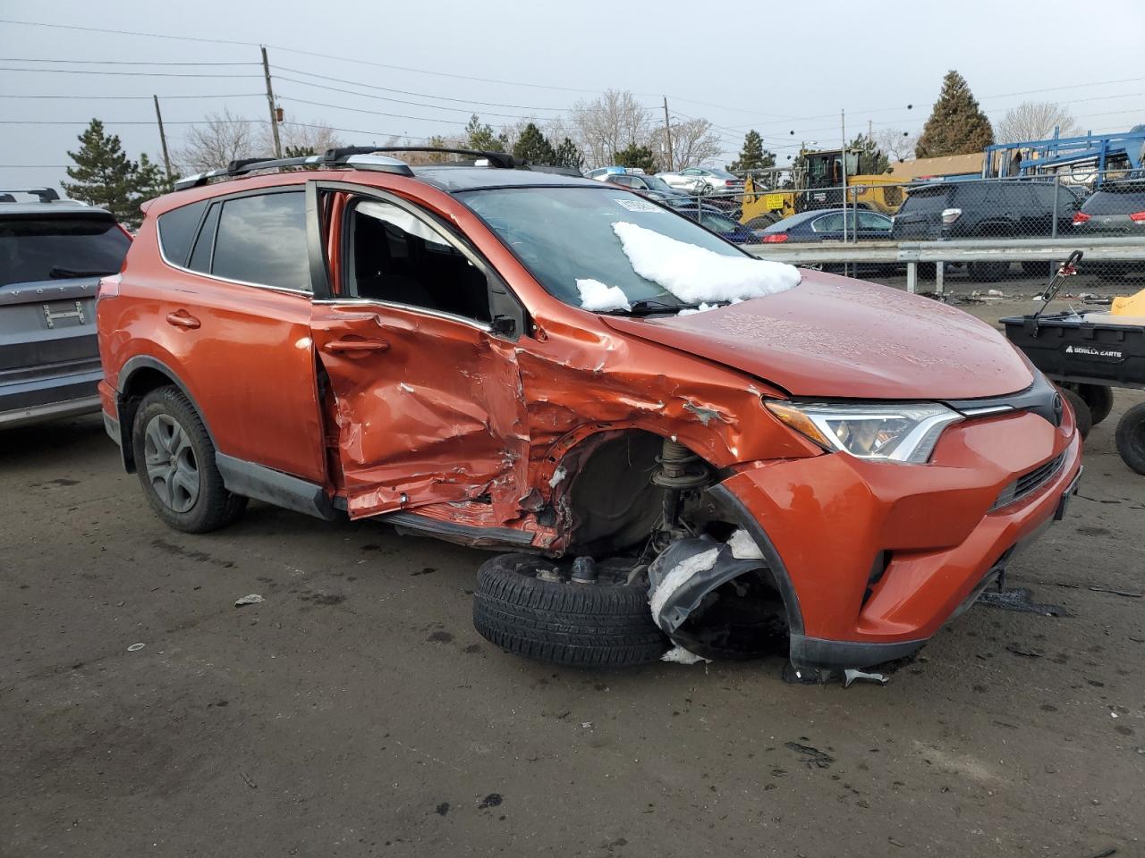 2016 TOYOTA RAV4 LE - Image 4