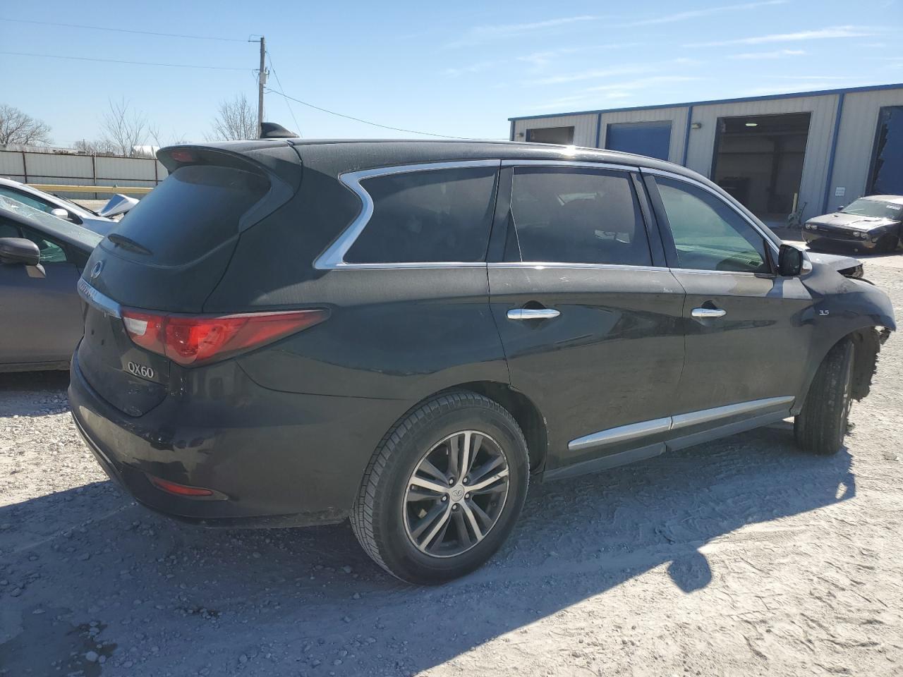 2016 INFINITI QX60 - Фото 3