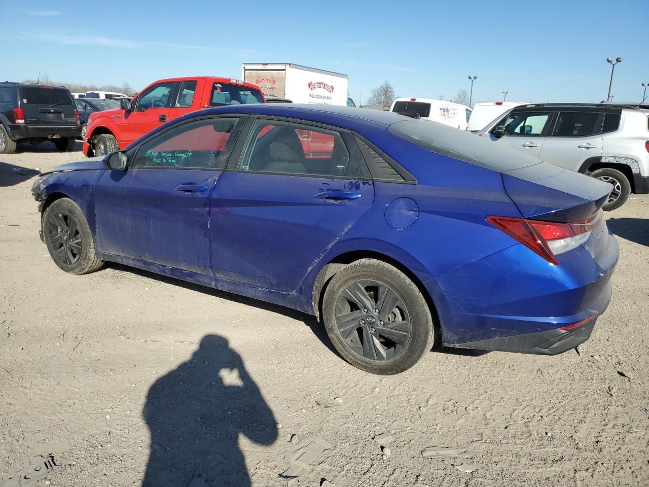 2022 HYUNDAI ELANTRA SE - Фото 2
