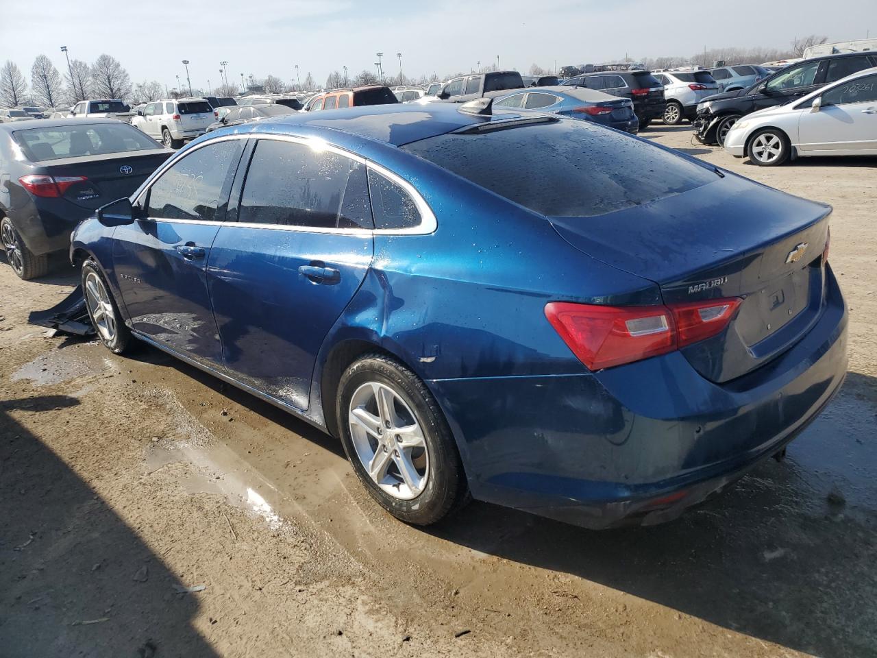 2019 CHEVROLET MALIBU LS - Фото 2