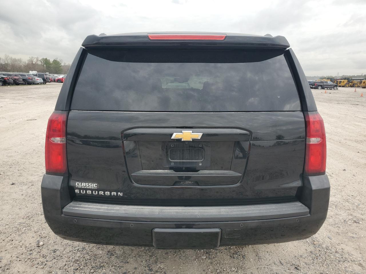 2016 CHEVROLET SUBURBAN C - Image 6