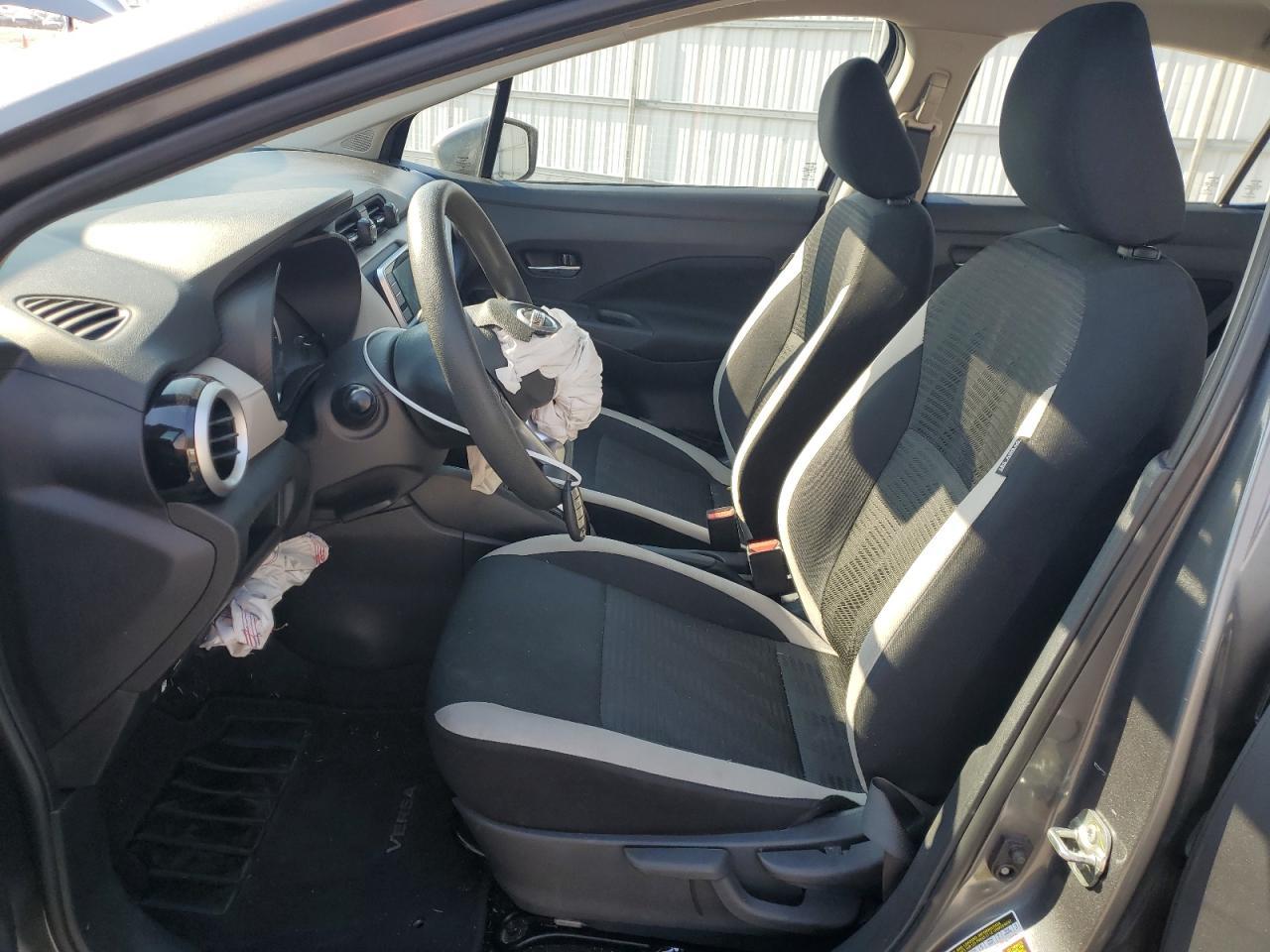 2021 NISSAN VERSA SV - Image 7