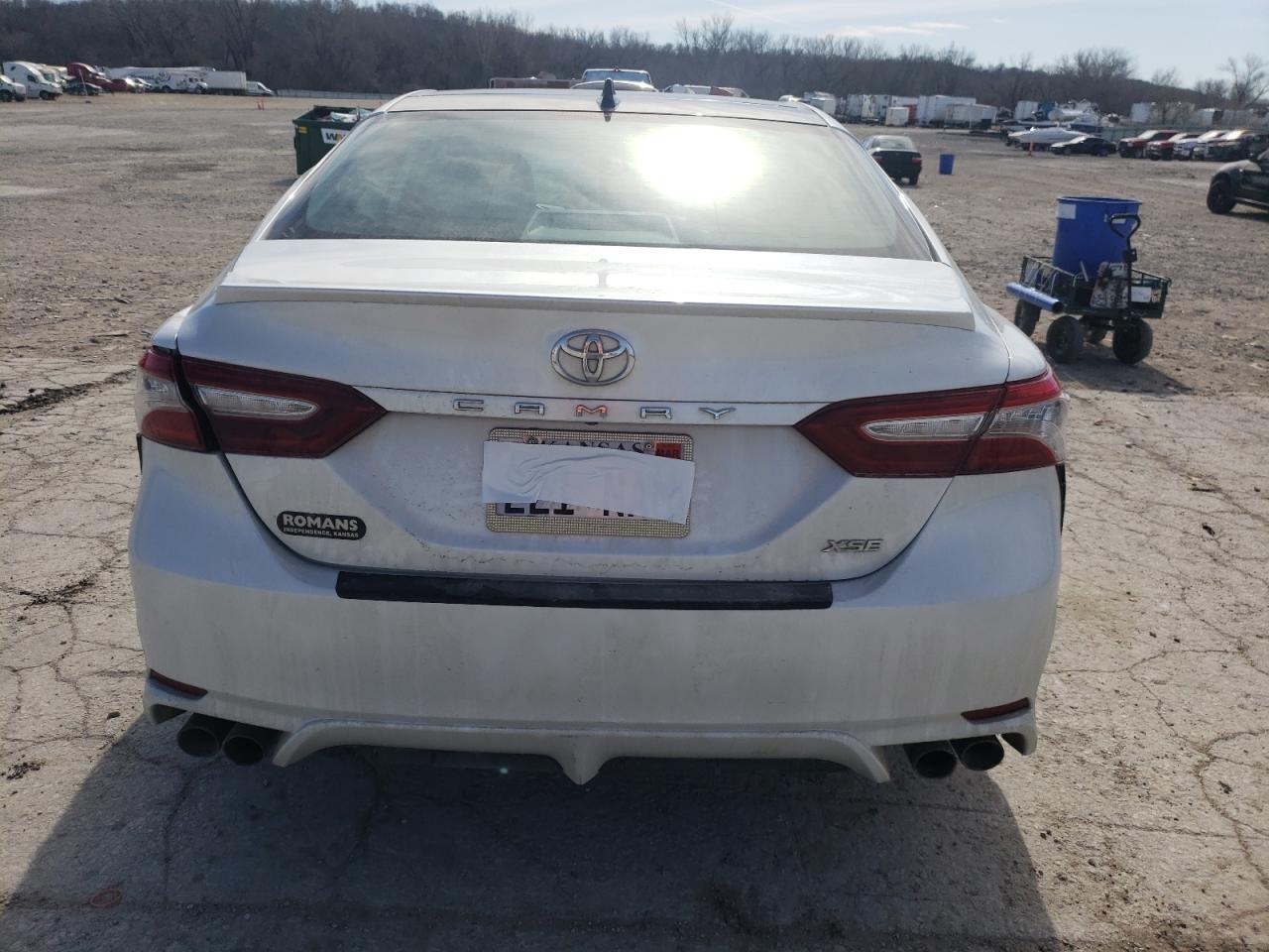 2019 TOYOTA CAMRY XSE - Image 6