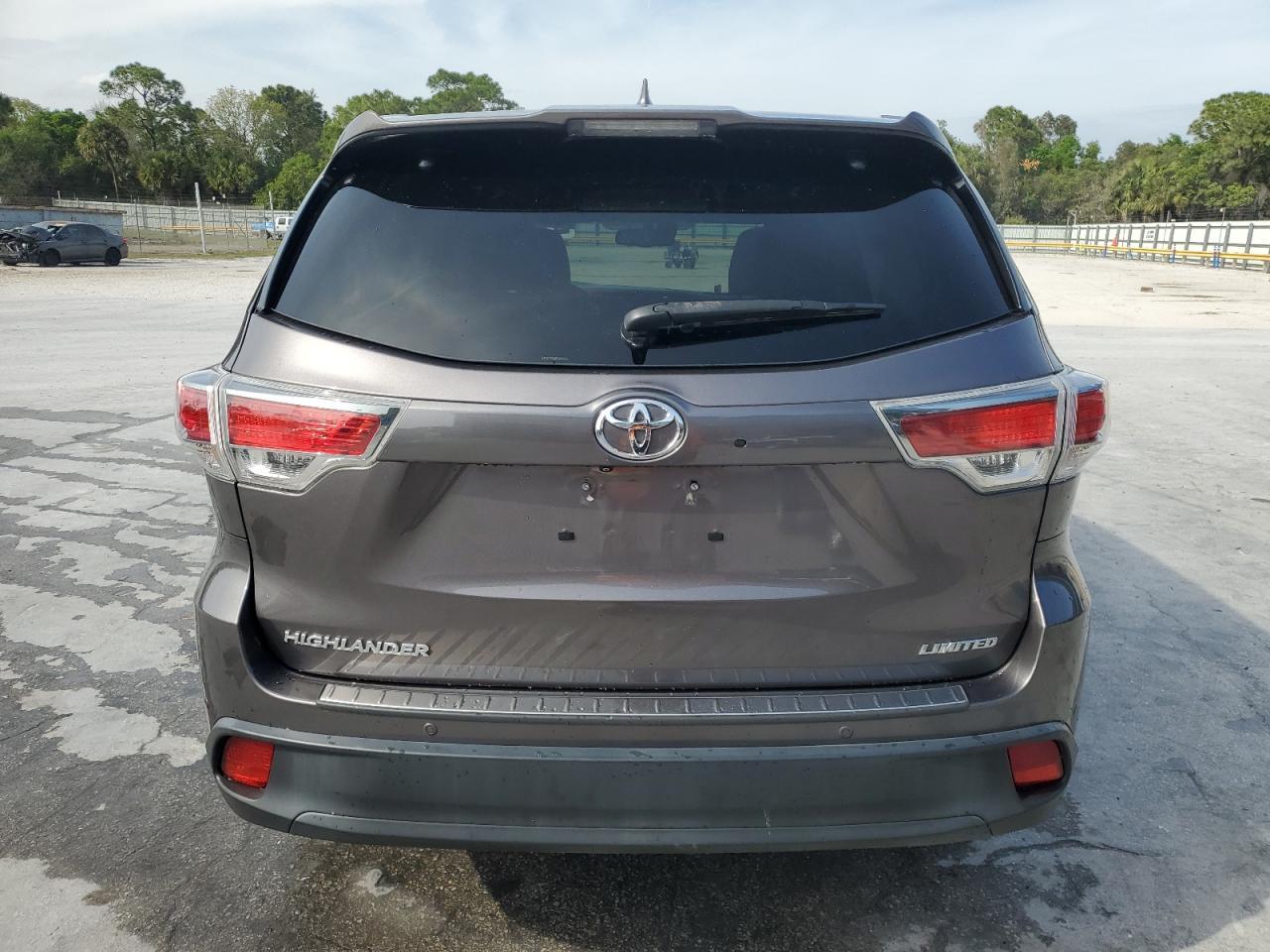 2015 TOYOTA HIGHLANDER - Фото 6