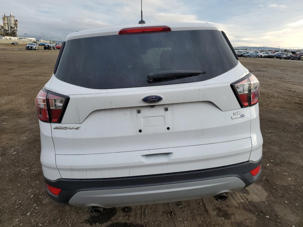 2017 FORD ESCAPE SE - Фото 6