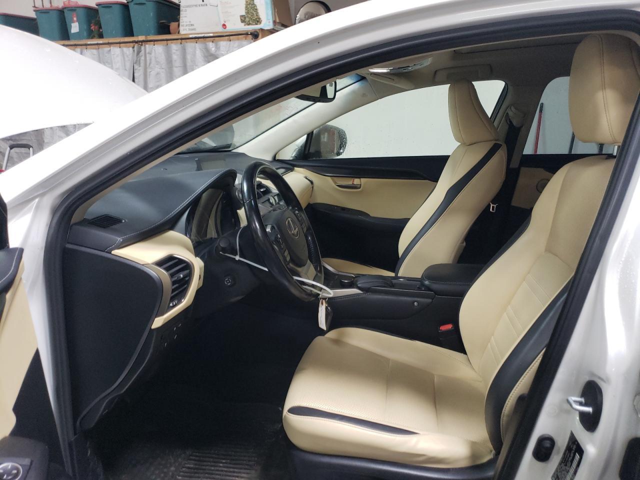 2017 LEXUS NX 200T BA - Фото 7