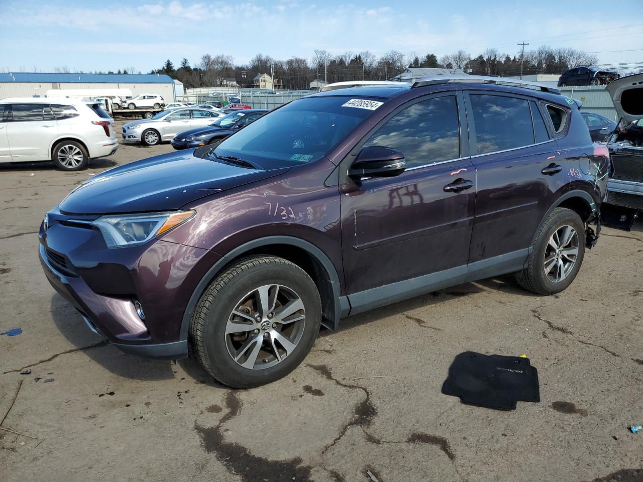 2016 TOYOTA RAV4 XLE