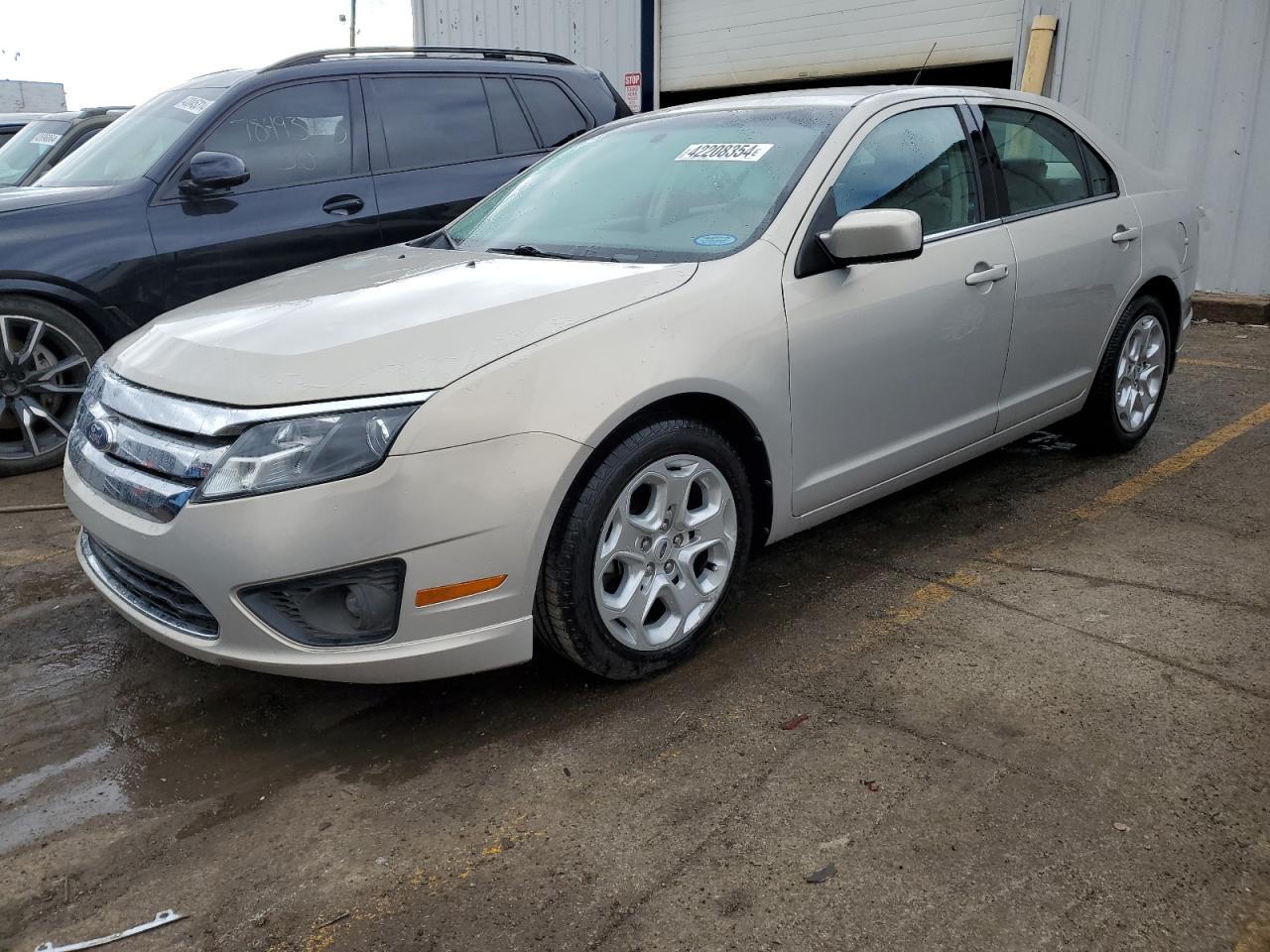 2010 FORD FUSION SE car image