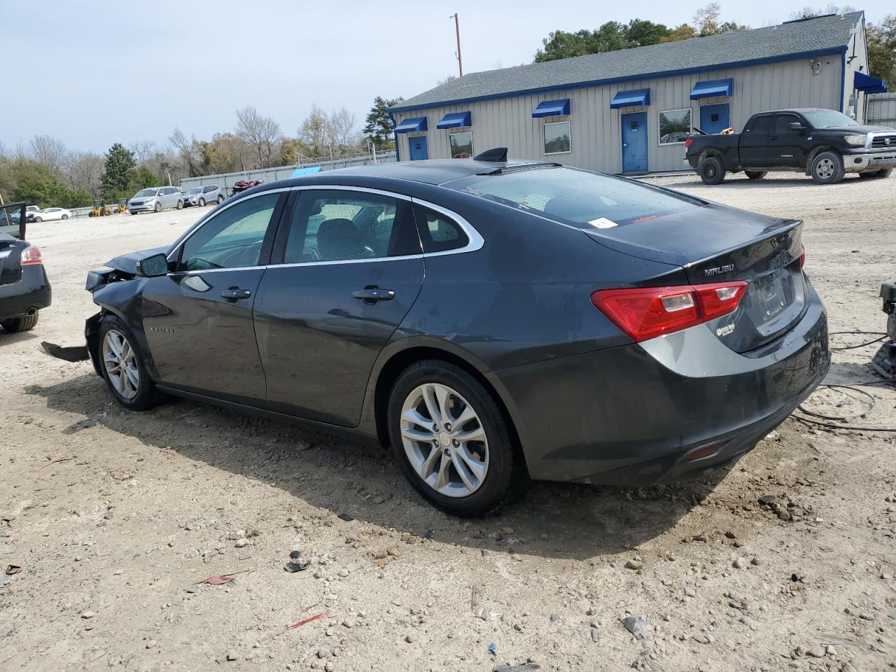 2017 CHEVROLET MALIBU LT - Image 2