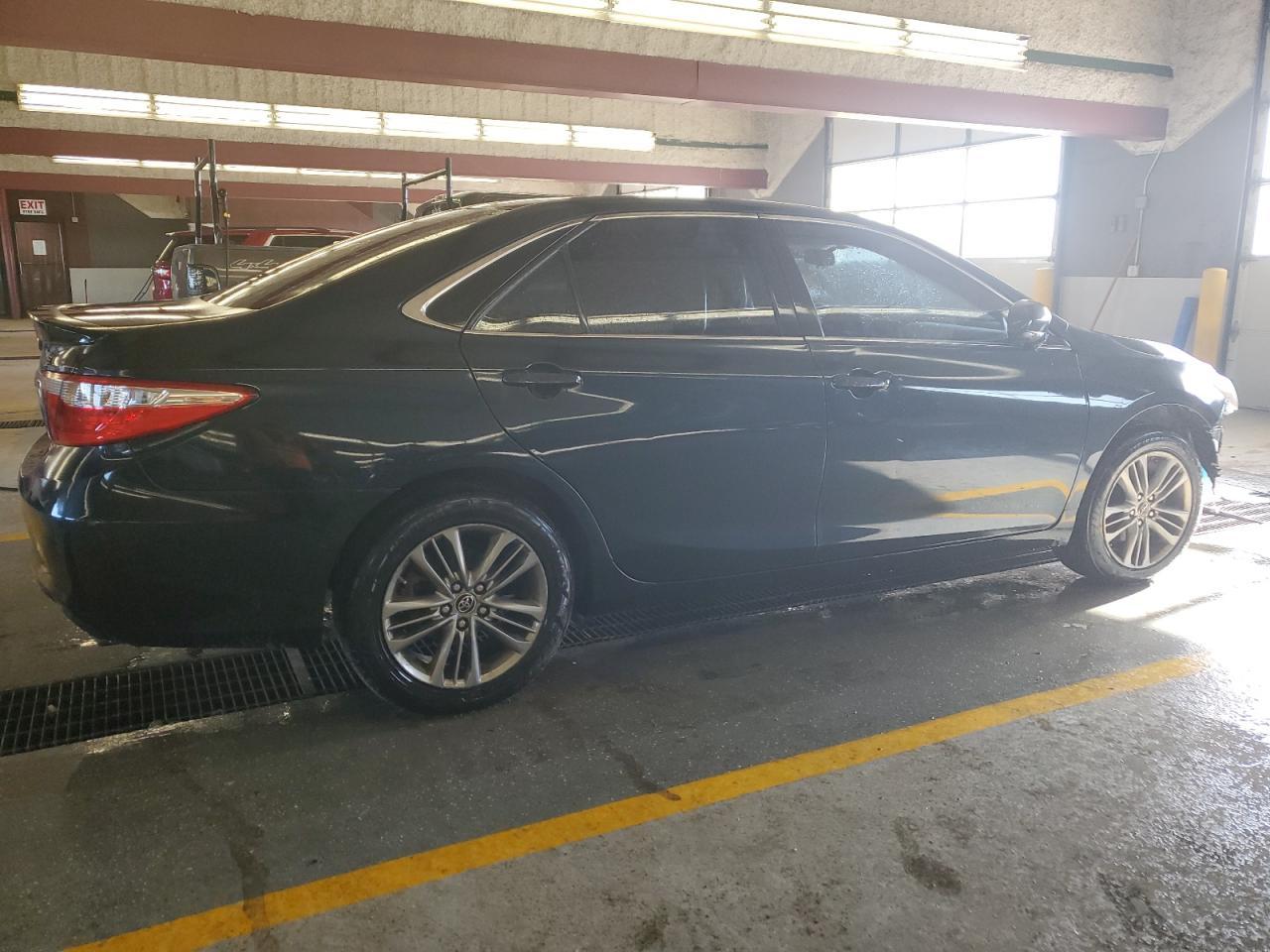 2016 TOYOTA CAMRY LE - Фото 3