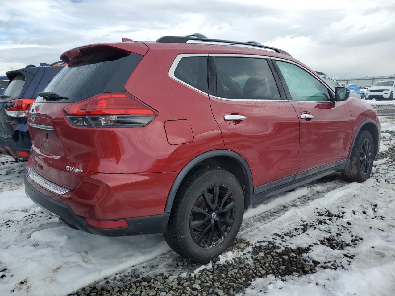 2017 NISSAN ROGUE SV - Image 3