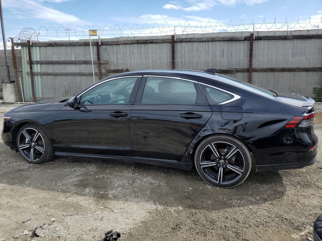 2023 HONDA ACCORD HYB - Image 2