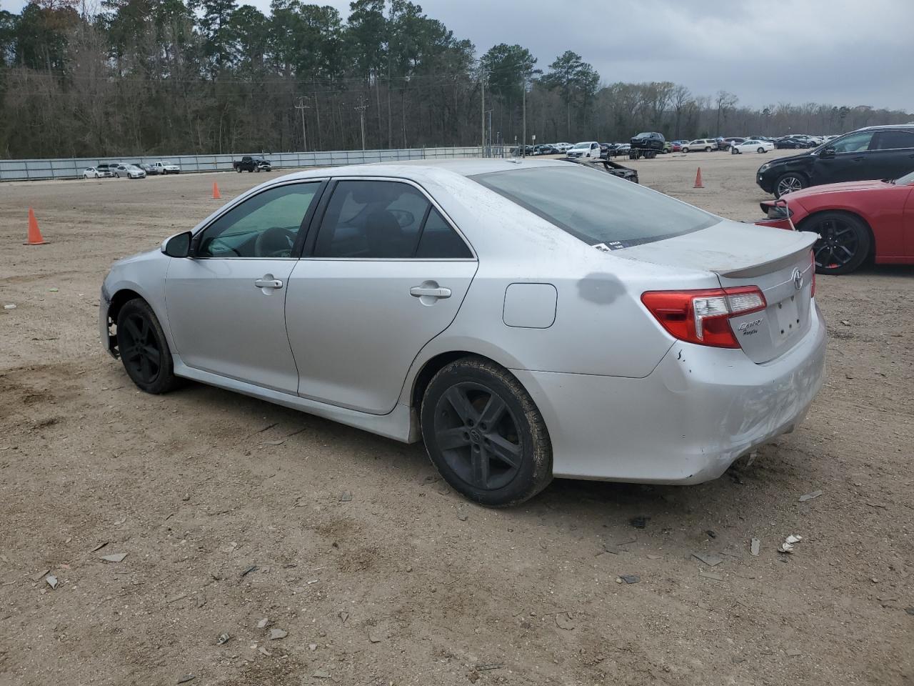 2012 TOYOTA CAMRY BASE - Фото 2