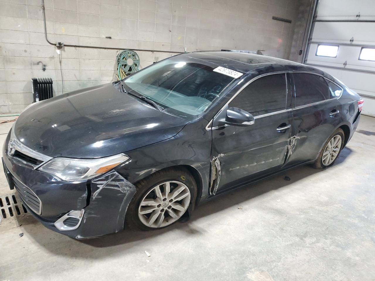2015 TOYOTA AVALON XLE