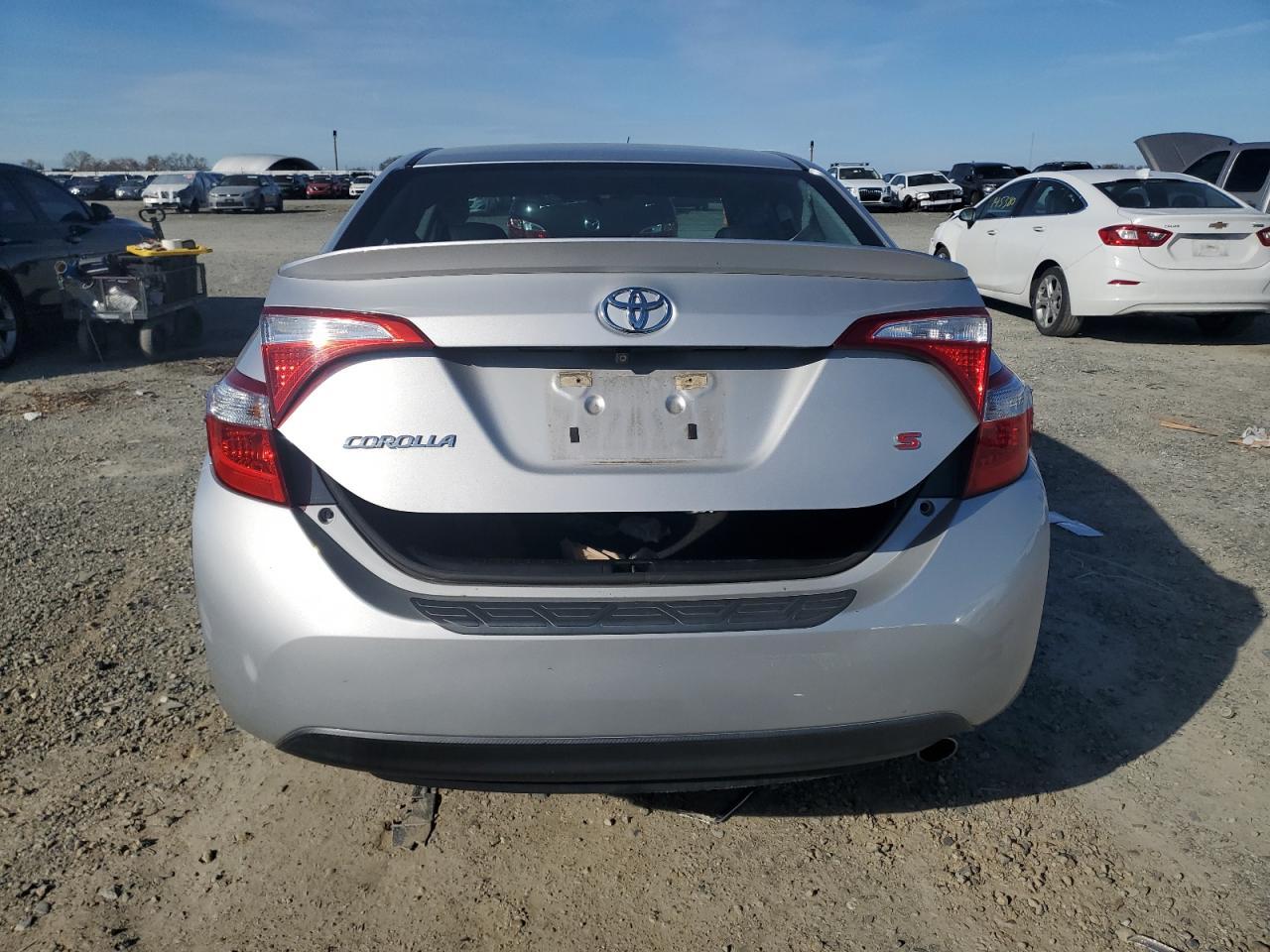 2015 TOYOTA COROLLA L - Image 6