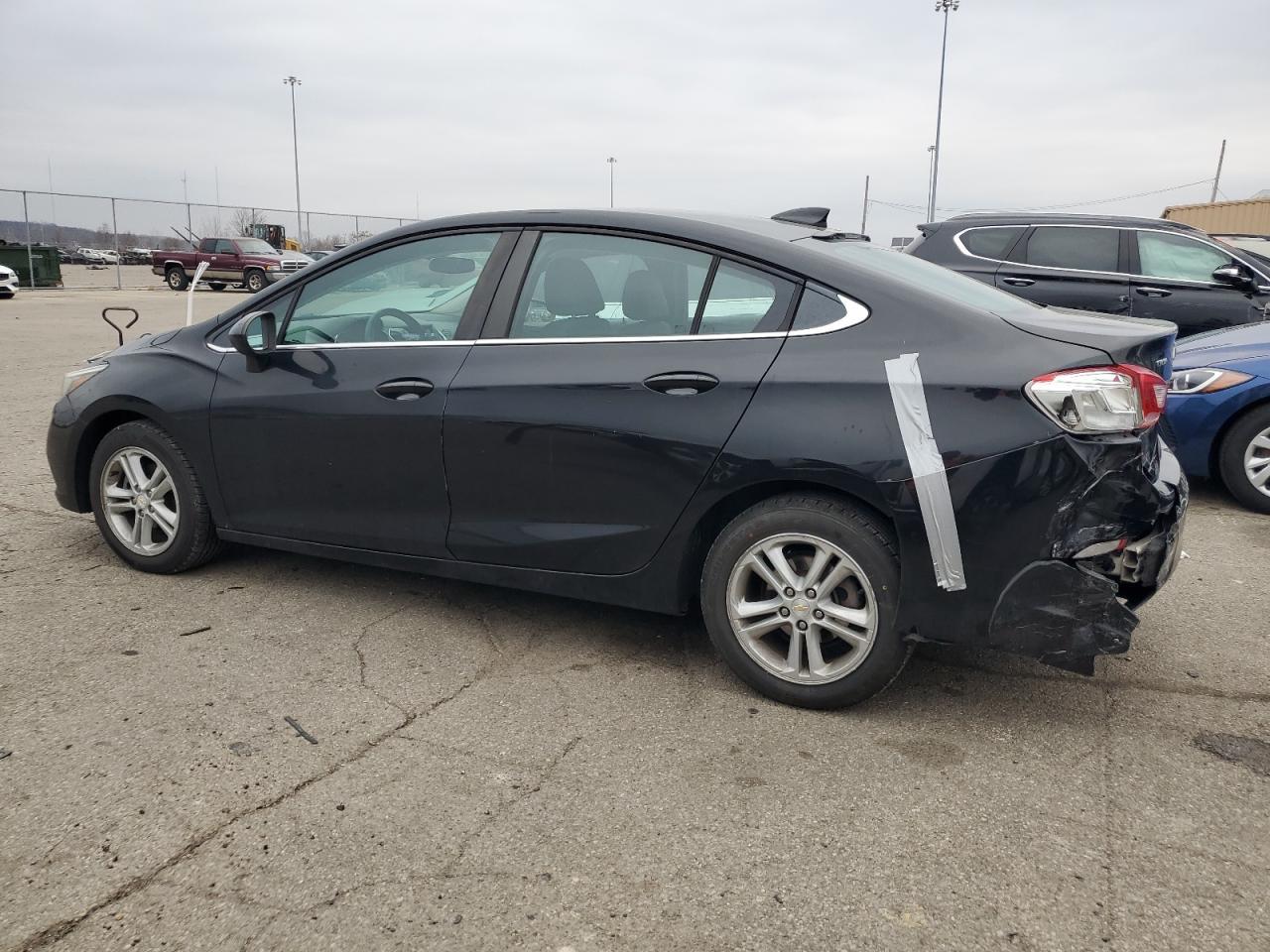 2017 CHEVROLET CRUZE LT - Фото 2