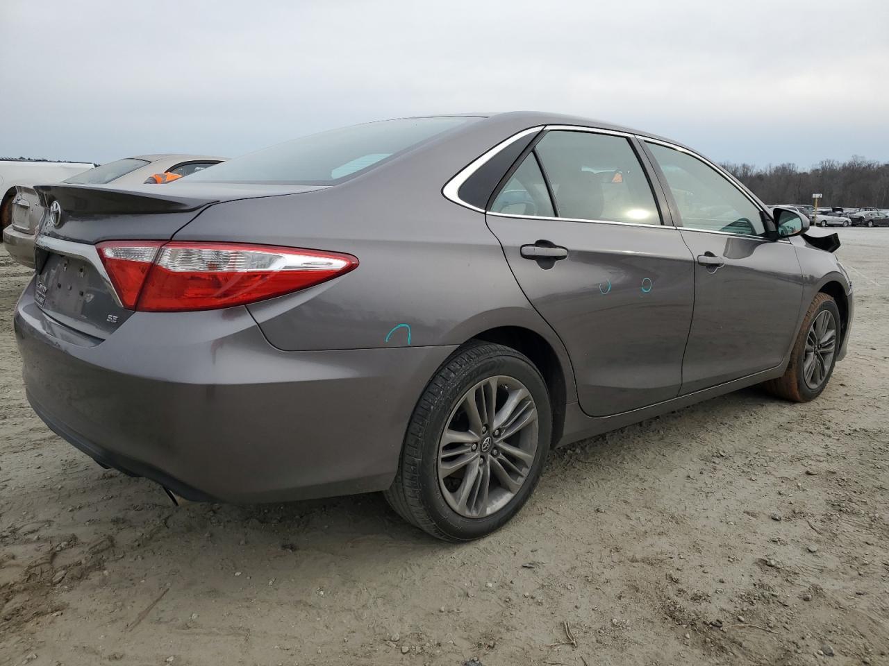 2017 TOYOTA CAMRY LE - Image 3
