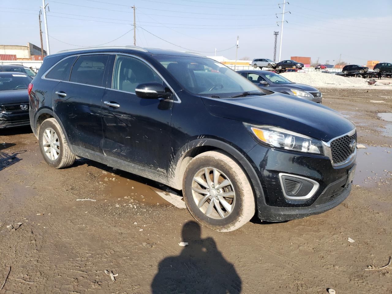 2016 KIA SORENTO LX - Image 4