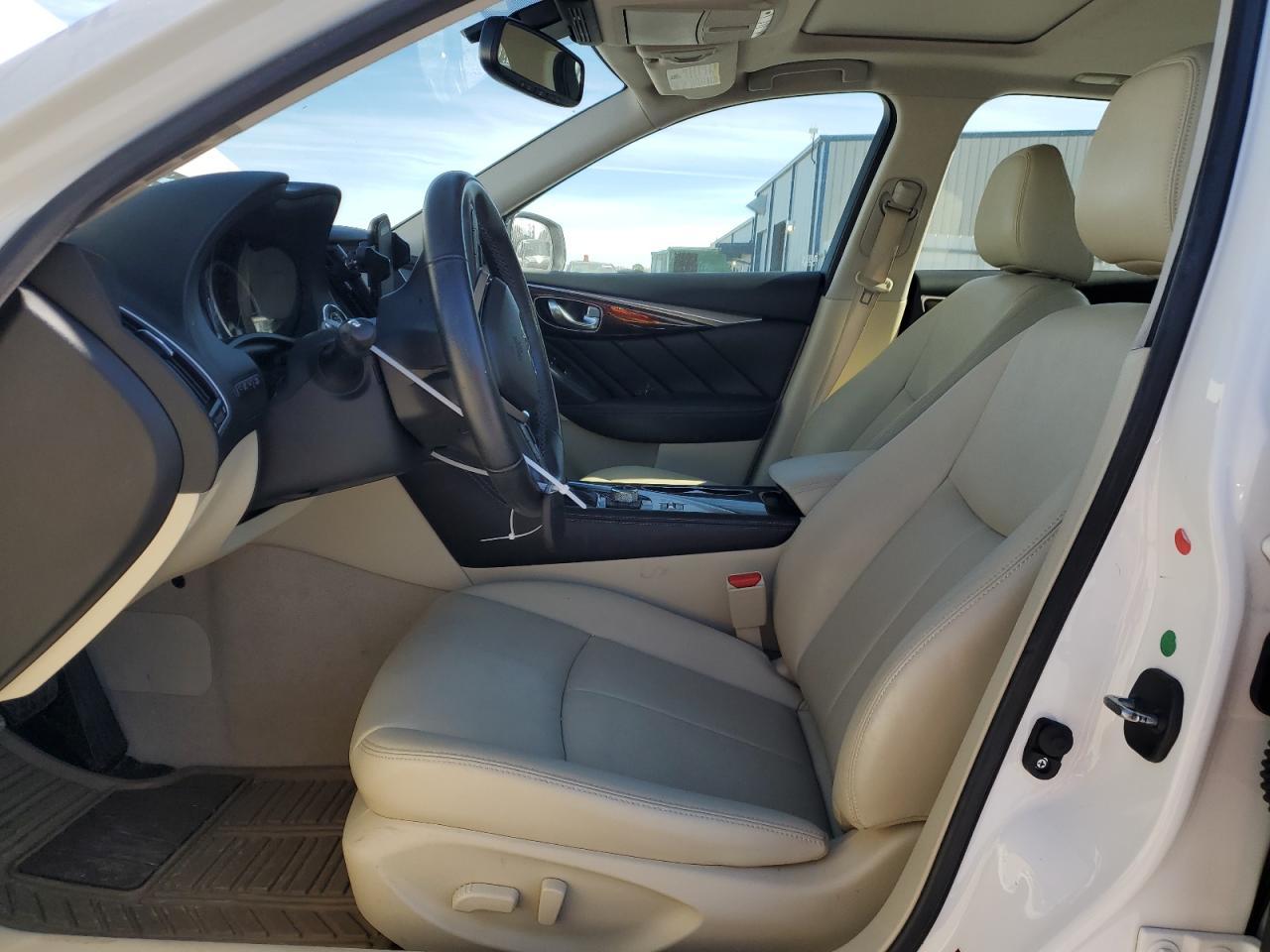 2018 INFINITI Q50 LUXE - Image 7