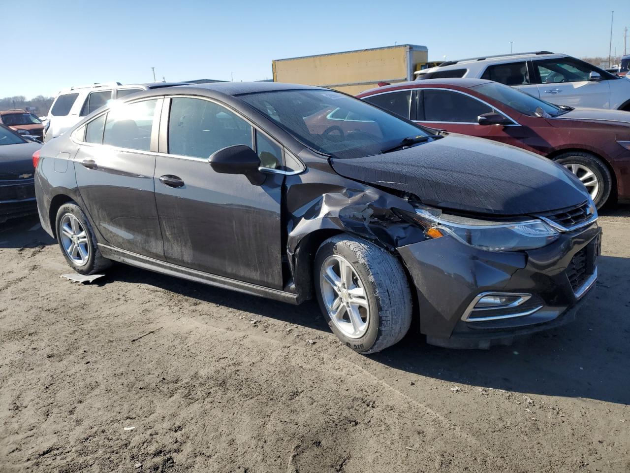 2016 CHEVROLET CRUZE LT - Image 4
