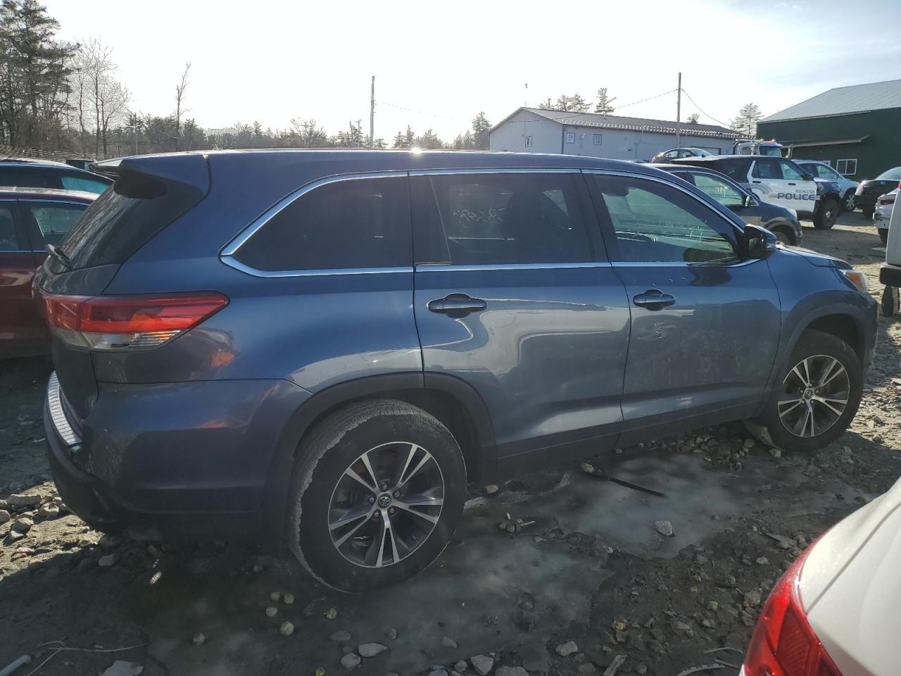 2019 TOYOTA HIGHLANDER - Image 3