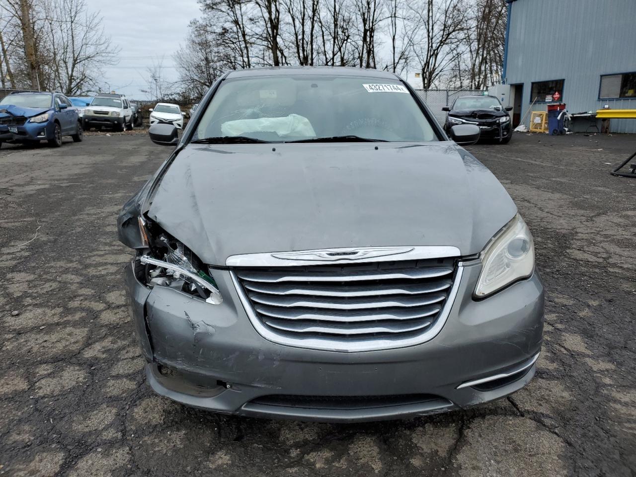 2012 CHRYSLER 200 LX - Image 5