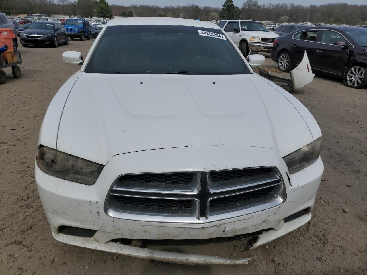 2013 DODGE CHARGER SE - Фото 5