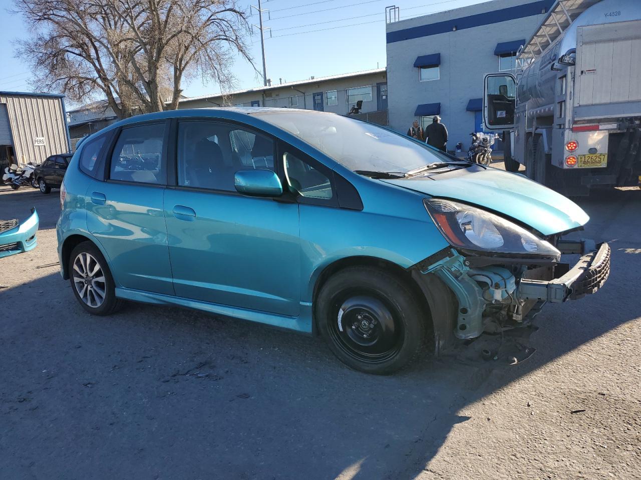 2013 HONDA FIT SPORT - Фото 4