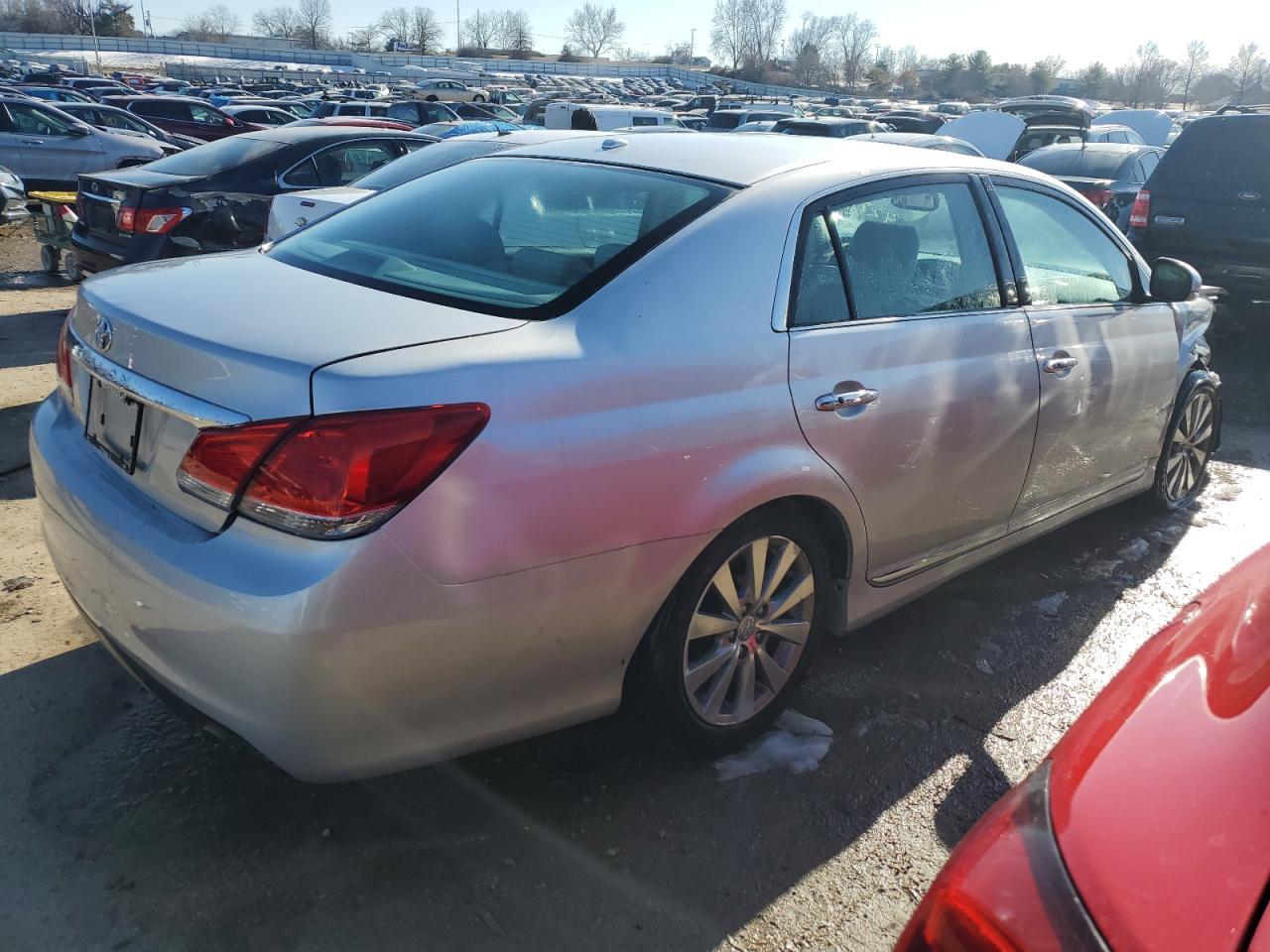 2011 TOYOTA AVALON BAS - Фото 3