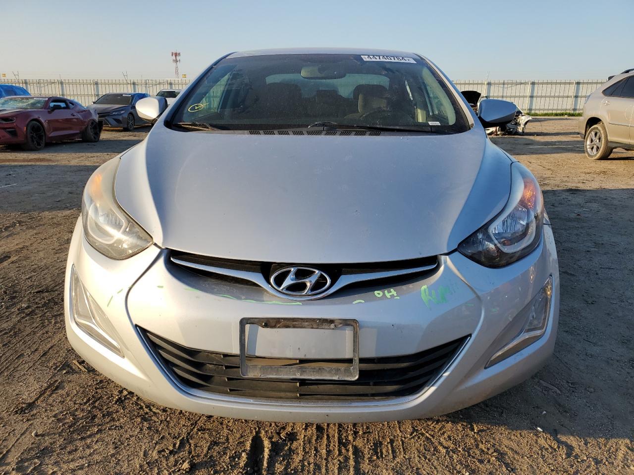 2014 HYUNDAI ELANTRA SE - Фото 5