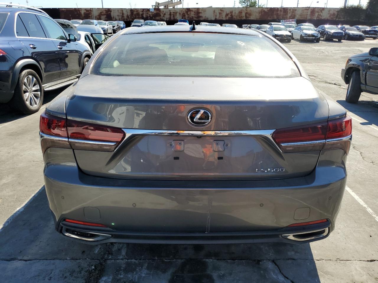 2018 LEXUS LS 500 BAS - Image 6
