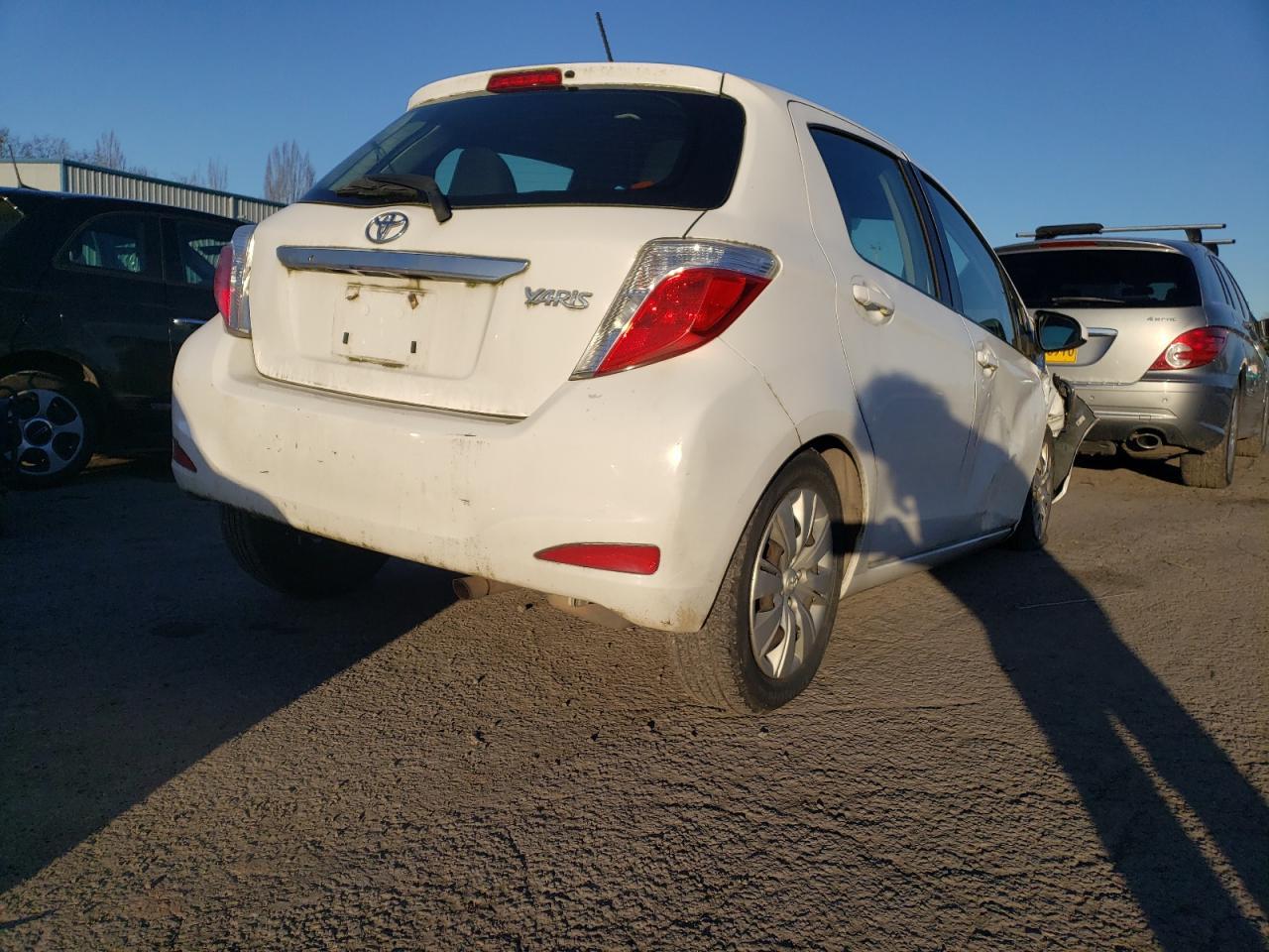 2013 TOYOTA YARIS - Фото 3