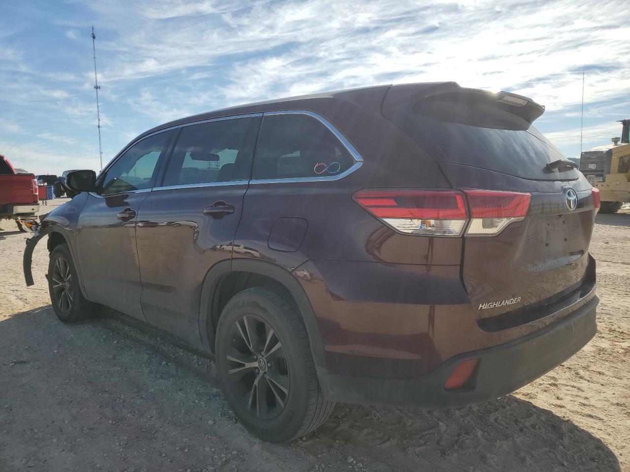 2019 TOYOTA HIGHLANDER - Фото 2
