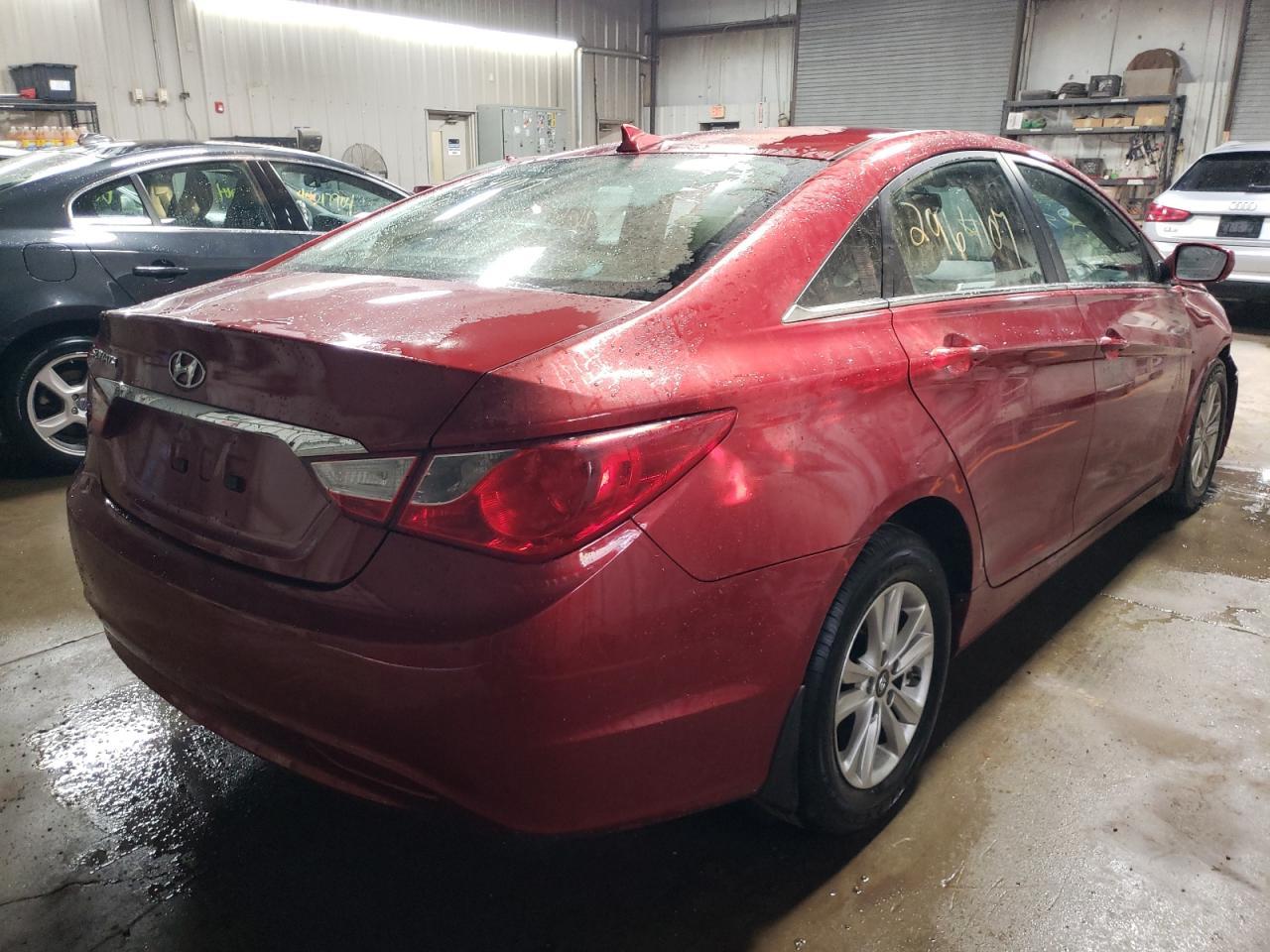 2013 HYUNDAI SONATA GLS - Image 3