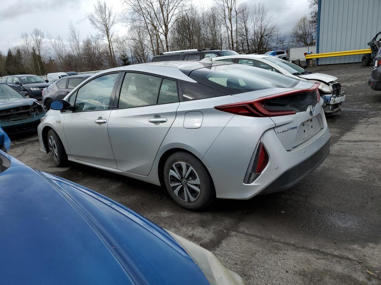 2019 TOYOTA PRIUS PRIM - Фото 2