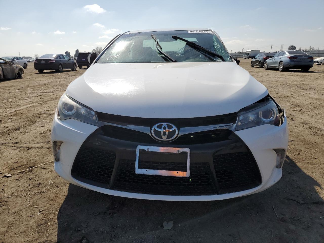 2015 TOYOTA CAMRY LE - Image 5