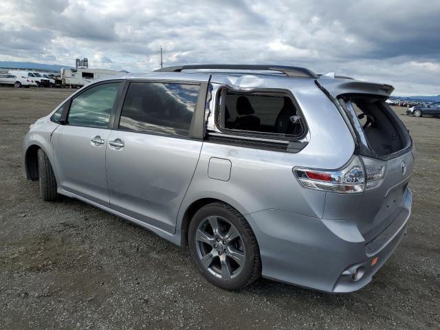 2018 Toyota Sienna Se - Фото 2