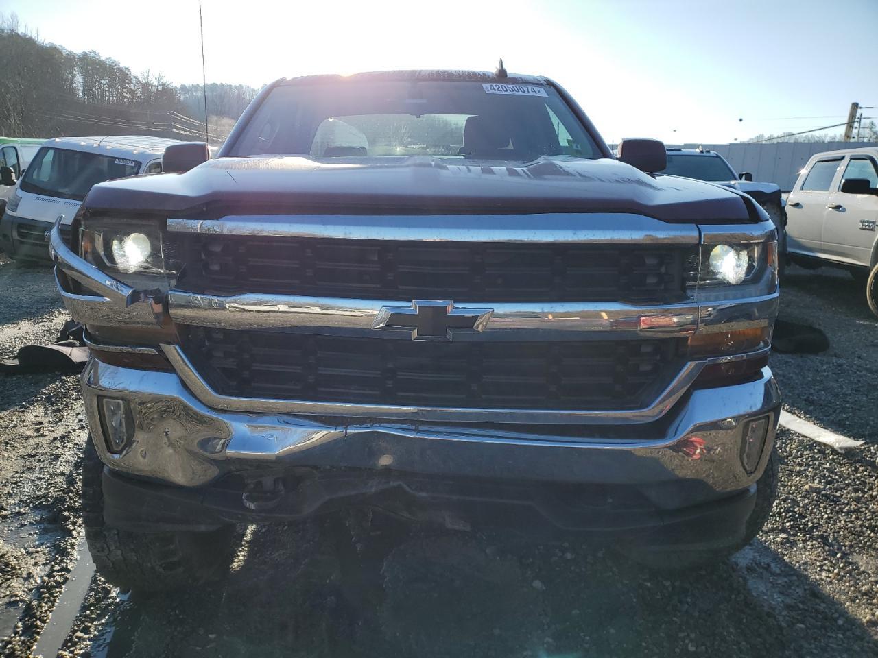 2017 CHEVROLET SILVERADO - Image 5