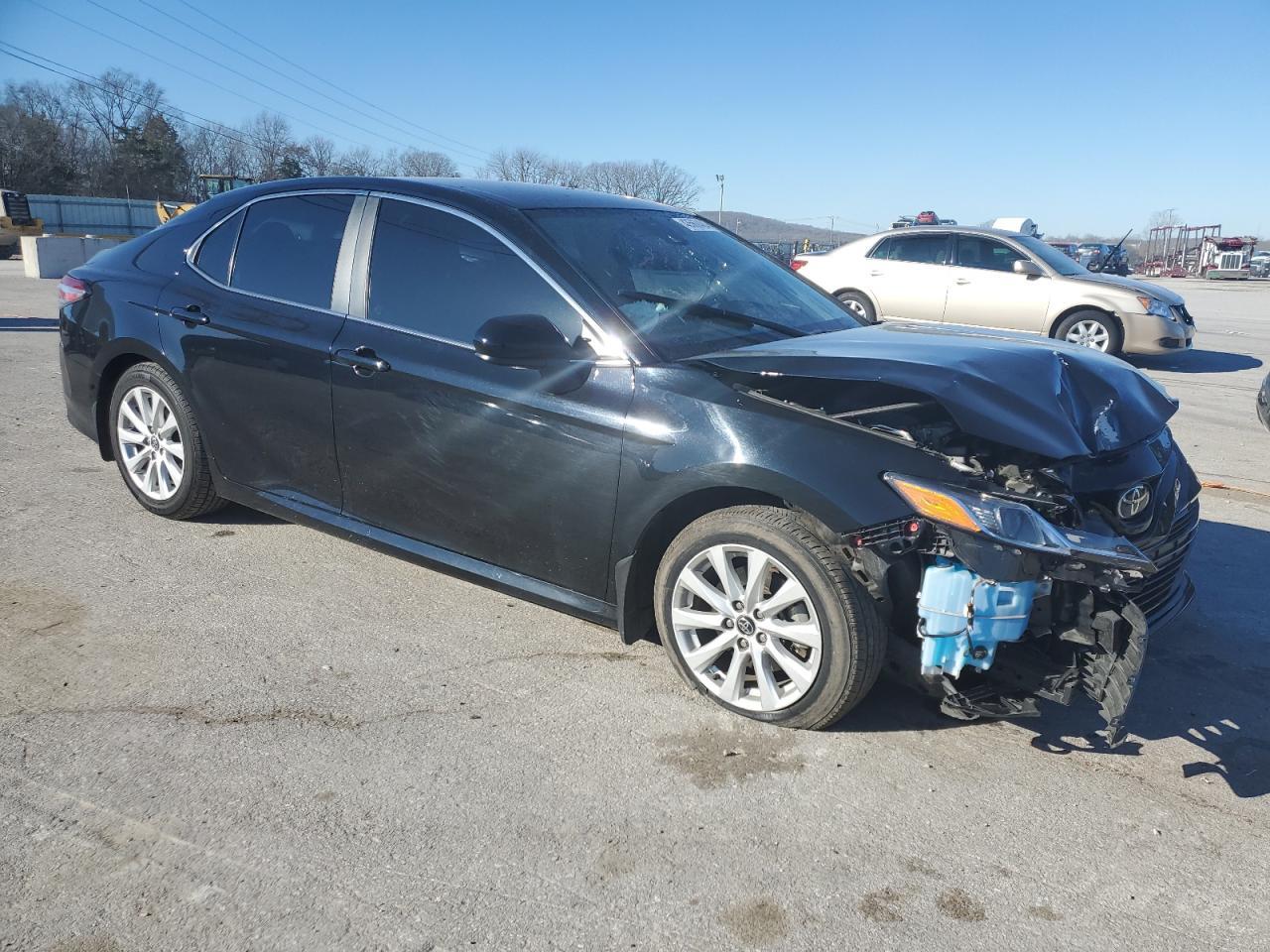 2020 TOYOTA CAMRY LE - Фото 4