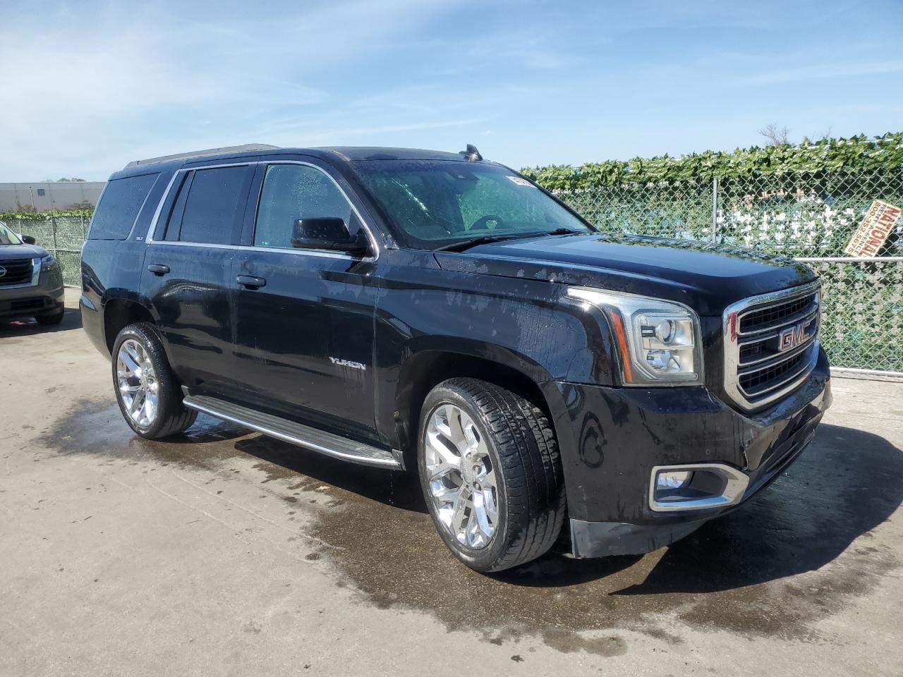 2016 GMC YUKON SLT - Image 4
