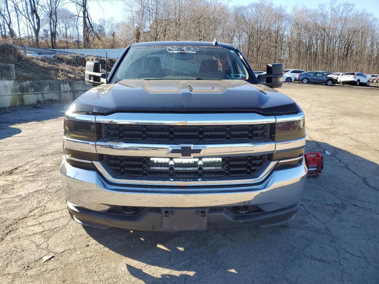 2018 CHEVROLET SILVERADO - Фото 5