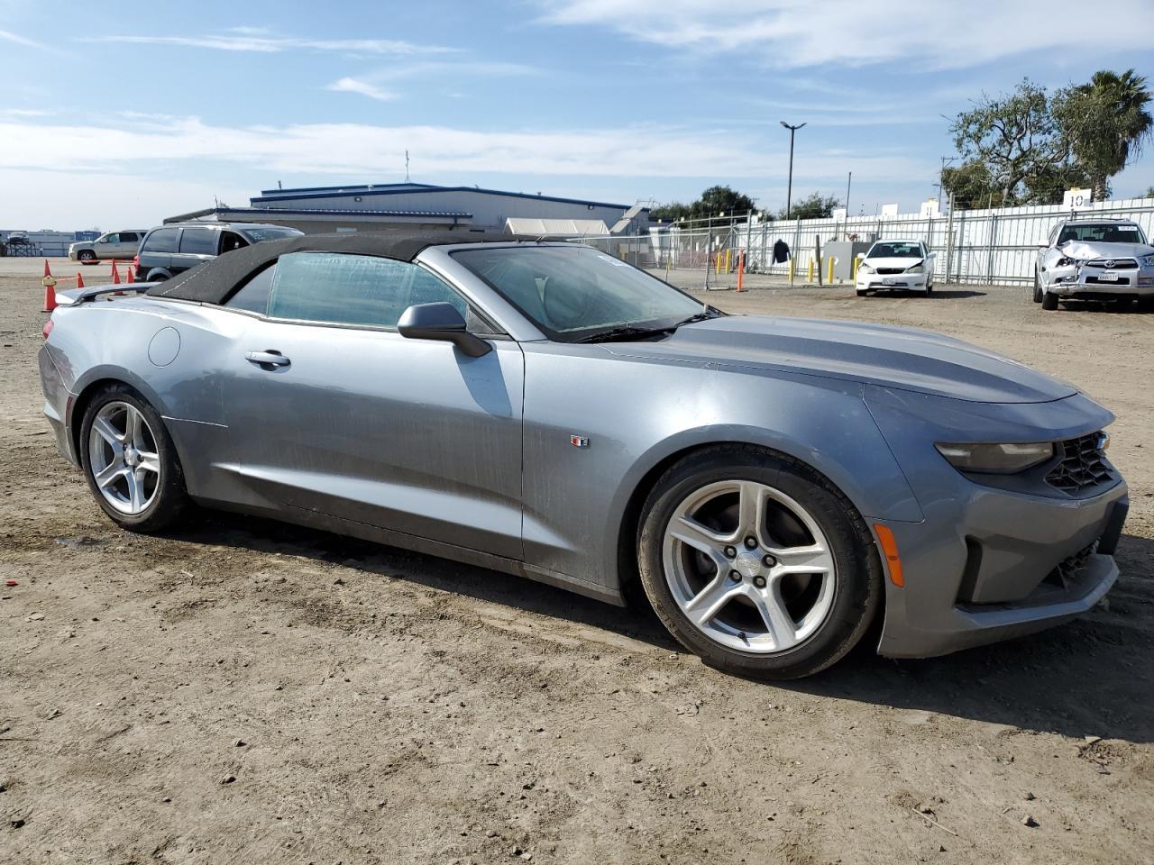 2019 CHEVROLET CAMARO LS - Фото 4