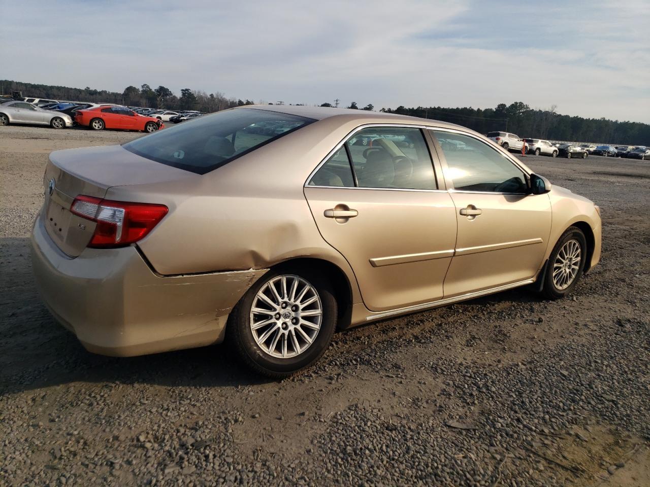 2012 TOYOTA CAMRY BASE - Фото 3