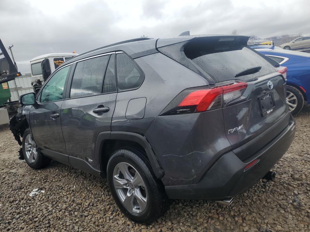2022 TOYOTA RAV4 XLE - Фото 2
