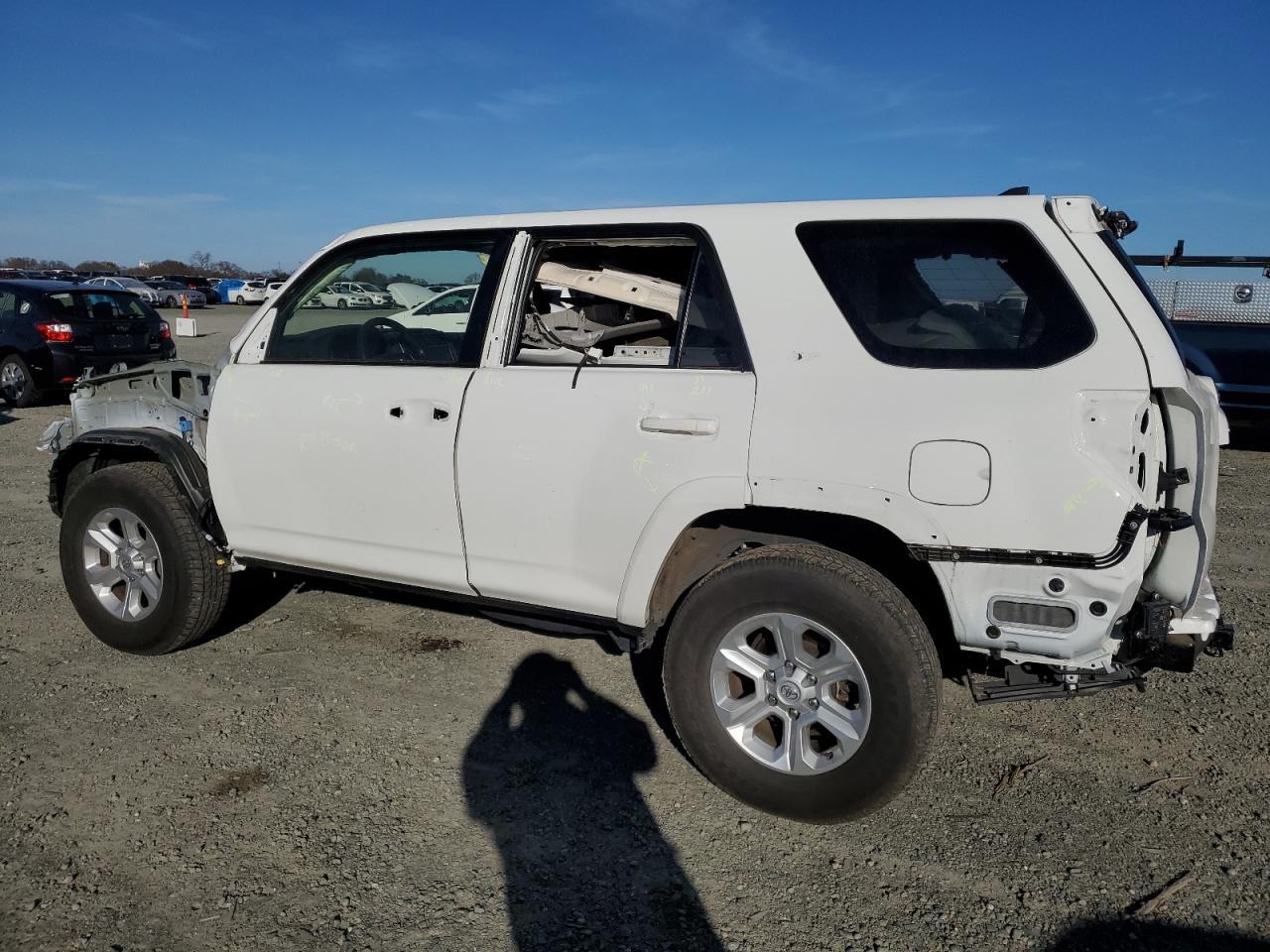 2022 TOYOTA 4RUNNER SR - Image 2